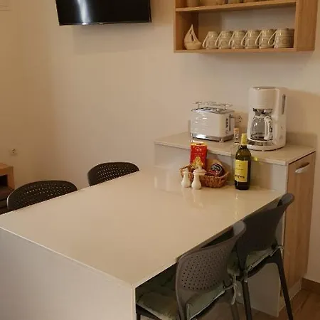 Appartement La Dolce Unit 2 *